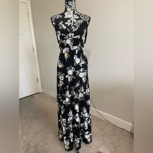 Maxi floral dress. Size Large